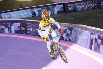 Mariana Pajón en semifinales del BMX en París 2024