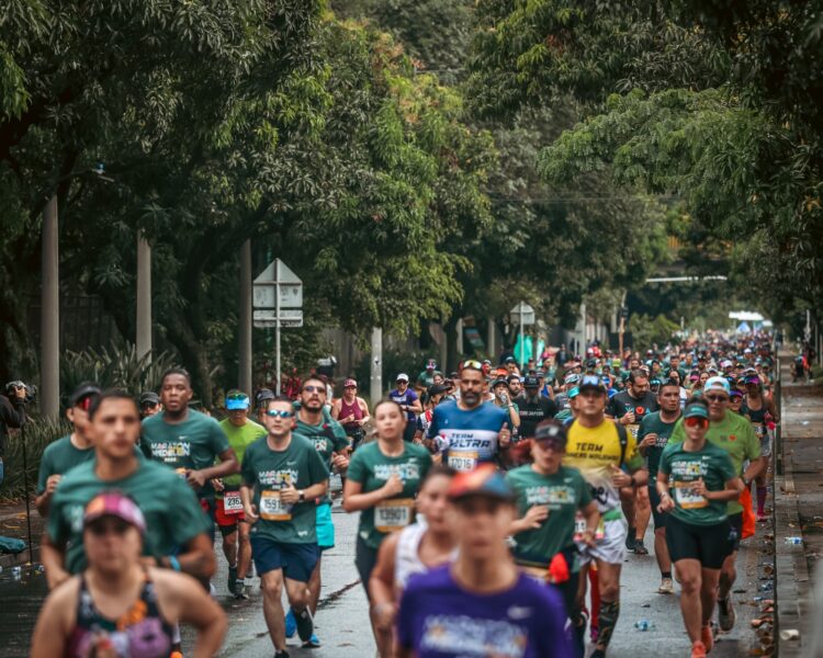 Cortesía: La celebración de las tres décadas de la carrera medellinense contó con la participación de más de 24 mil atletas: 4.410 en 10K, 10.710 en 21K y 5.880 en 42K.